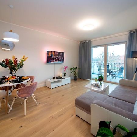 Maya'S Flats & Resorts - River View Gdansk Luaran gambar