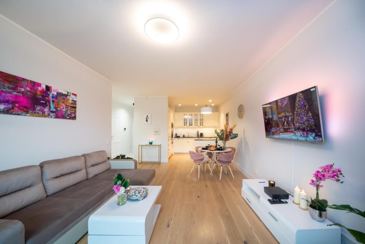 Maya'S Flats & Resorts - River View Gdansk Luaran gambar